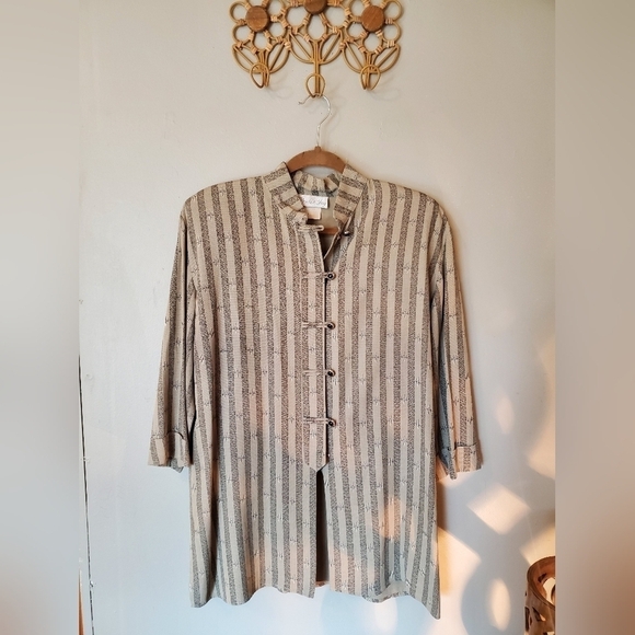 Retro Button Front Striped Blazer - Picture 2 of 10